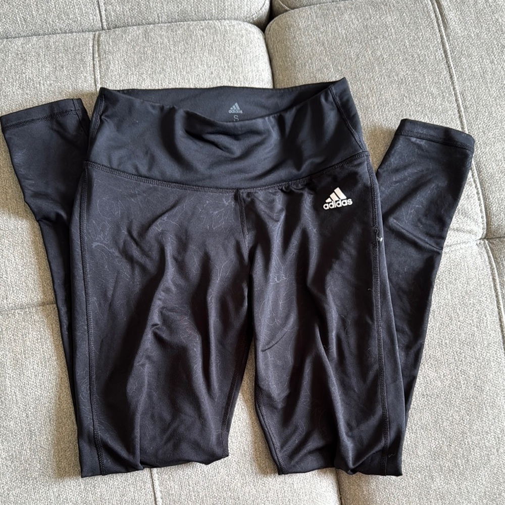 Adidas Black Performance Leggings with Moisture-Wicking Fabric